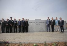 Korean Ambassador unveiled Korean War Memorial in Melbourne