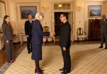 New Chinese Ambassador Liu Jinsong Presents Credentials to Governor-General